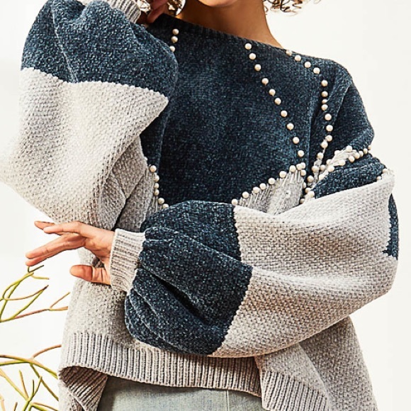 POL Sweaters - 311. POL Last 1! chenille pearl bead sweater